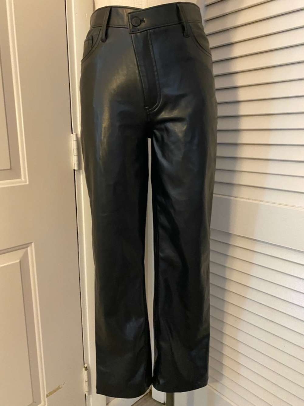 Abercrombie & Fitch Black Vegan Leather High-Rise Pants- Size 6